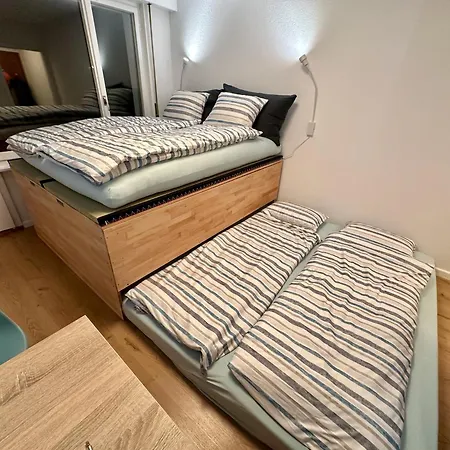 Serenity, 4 Min Walk To Center! Apartament