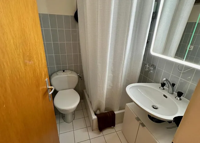 Apartment Serenity, 4 Min Walk To Center! *