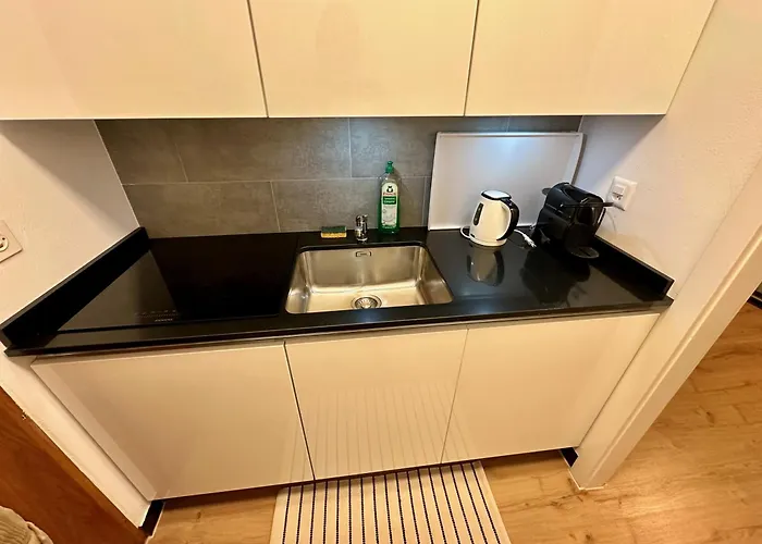 Apartment Serenity, 4 Min Walk To Center!