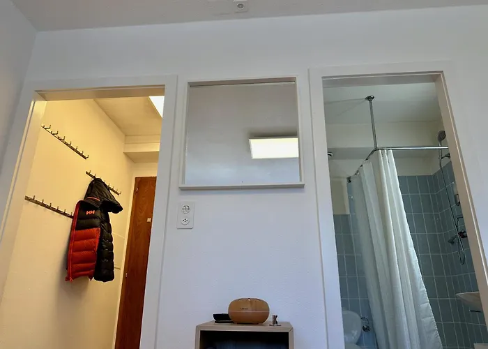 Serenity, 4 Min Walk To Center!